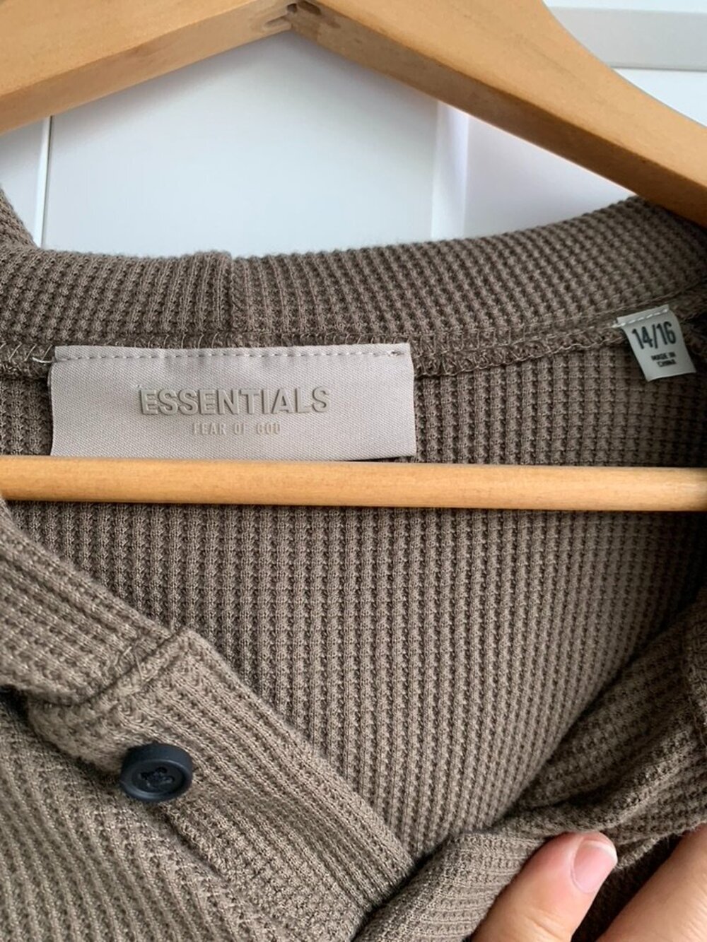 Essentials Fear of God Hooded Waffle Knit Pullover - Taupe size 14/16 or L - Picture 4 of 8